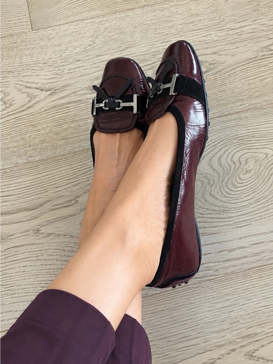 Tod's Shoes - Tod’s Gommino Driving Loafers Burgundy Patent Leather 7.5 Italy